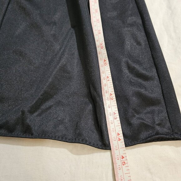 Vintage Gloria Vanderbilt Black Nylon Nightgown Lace Bodice Size M - Picture 7 of 7